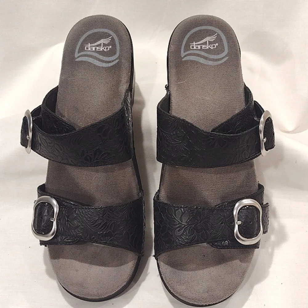 Dansko Sophie Buckle Leather Platform Slides Embossed Leather EU 37 NWOB